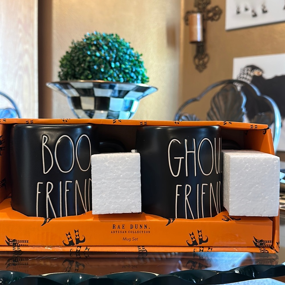 Rae Dunn Boo Friend & Ghoul Friend Mug Set! New!